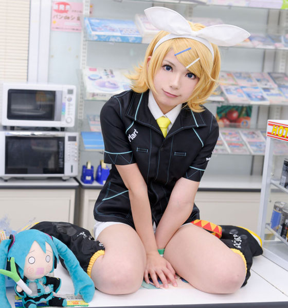 ITL Manufacturing Vocaloid Family Mart Rin Cosplay Costume